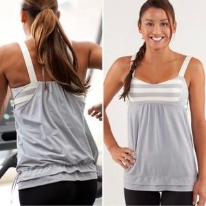 Lululemon run back on track tank top striped 2 in 1 women’s 4 gray silver